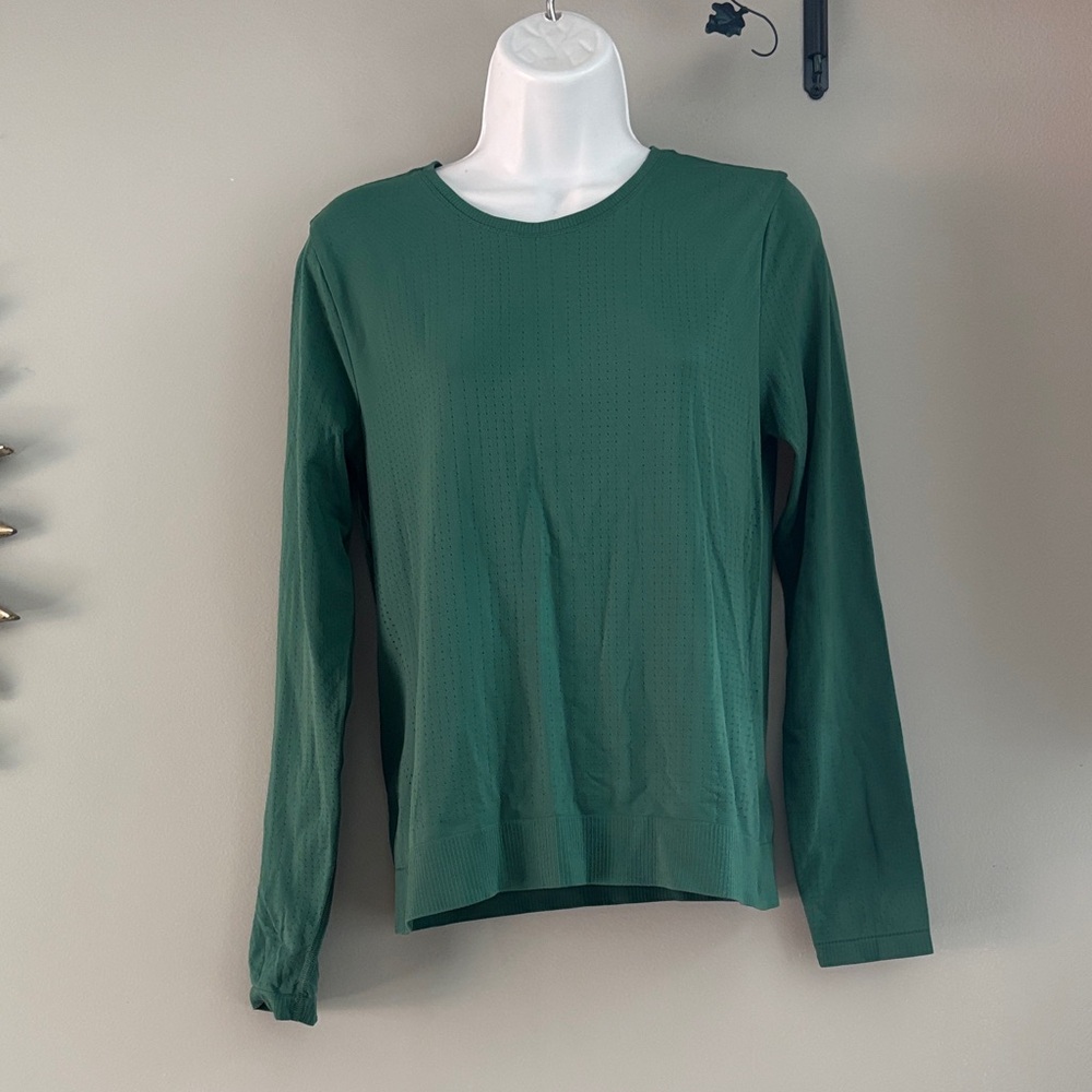Athleta Deep Green Long Sleeve Crewneck Top